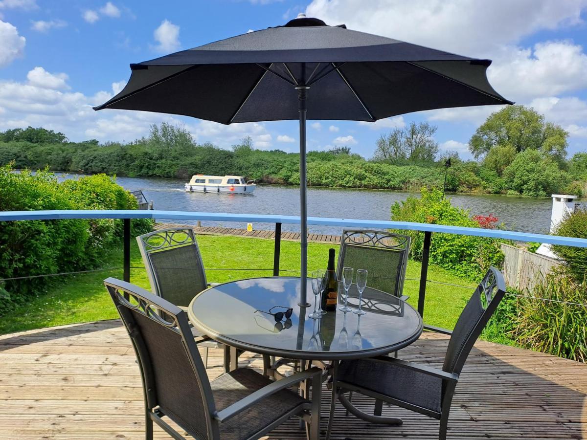 River View - Norfolk Broads Brundall Exterior foto